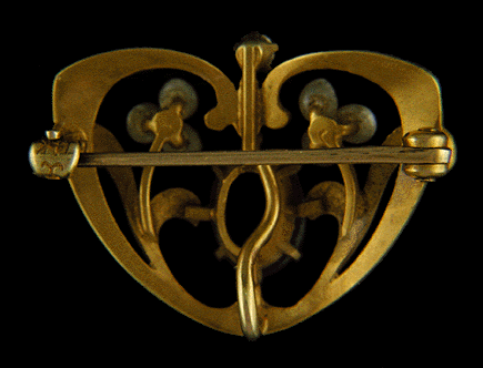 Rear view of Art Nouveau brooch with a diamond and pearls. (J5032)