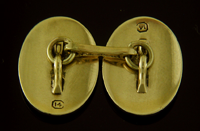 Carrington elegantly engraved cufflinks. (J7263)
