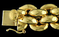 Nanis four-row bracelet. (J4770)