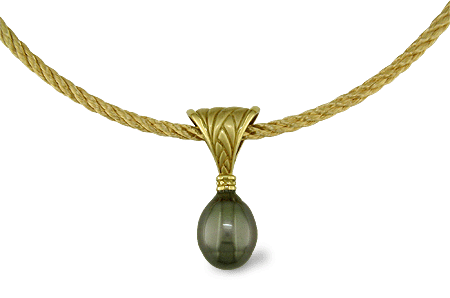 Conni Mainne black Tahitian pear drop and 18kt gold chain. (J3865 and J4757)