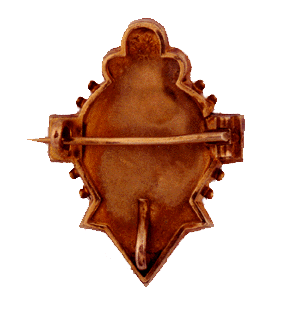 back view of Victorian sardonyx cameo pin. (J1905)