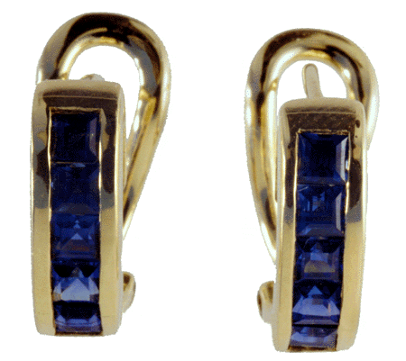 Sapphire earrings in 18kt gold. (J6101)