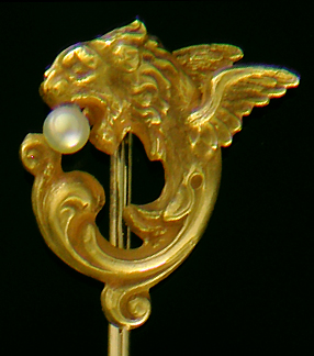 Alling winged lion and pearl stickpin. (J9023)