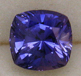 Elegant purple-violet sapphire. (CS8655)