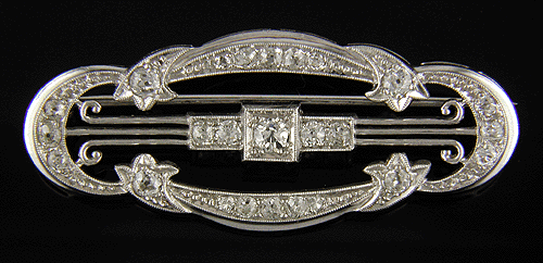 Platinum Edwardian brooch with comets and diamonds. (J5123)