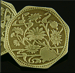 Antique 14kt gold flower cufflinks. (J8733)