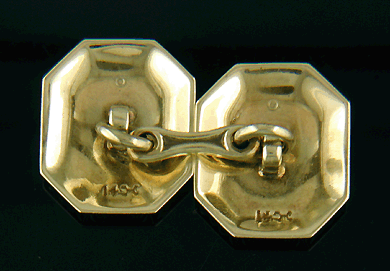Huger enamel and 14kt gold cufflinks. (J7512)