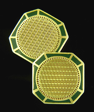Larter 14kt yellow gold and green enamel cufflinks. (J9213)