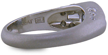 Close-up of Bijoux Extraordinaire's registered hallmark (BEL). (J8433)