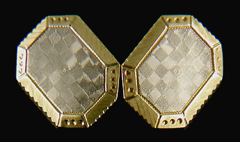 Engraved antique platinum and gold cufflinks. (J8740)