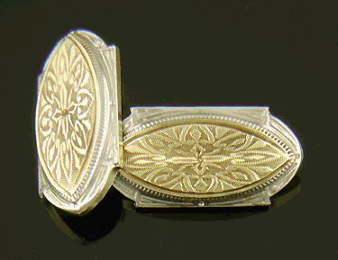 Antique platinum and gold cufflinks. (J8463)