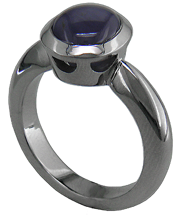 Side view of star sapphire ring crafted in platinum.