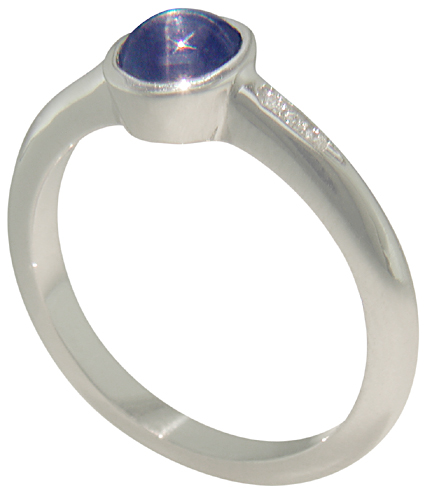 Star Sapphire and diamond platinum ring. (J7414)