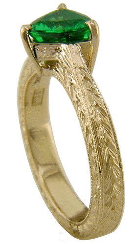 Tsavorite garnet engraved ring. (J6417)