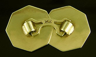 United Jewelers floral gold cufflinks. (J9322)