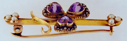 Side view of Victorian clover bar pin.